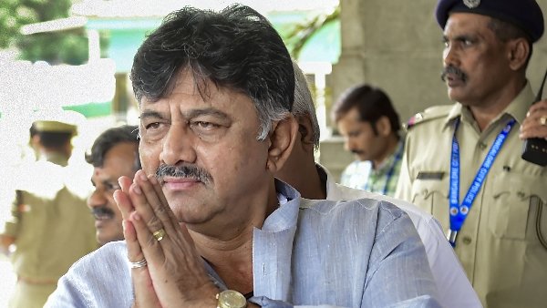 क्या है डीके शिवकुमार पर आरोप