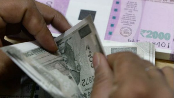 बैंक के सर्विस चार्ज में कोई बदलाव नहीं