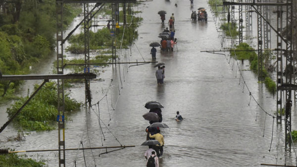 यूपी के 16 जिलों में भारी बारिश की चेतावनी