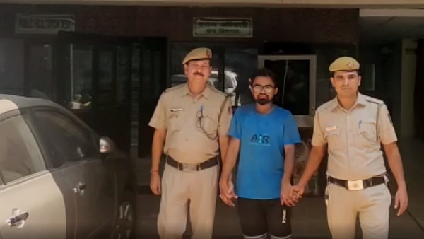 friends car theft for girlfriend after then mobile switched off friends car theft for girlfriend after then mobile switched off