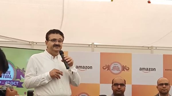 लखनऊ पहुंची AmazonFestiveYatra, लखनऊ पहुंची AmazonFestiveYatra,