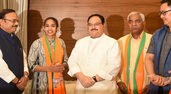 Babita phogat is ready for contest in hariyana assembly election from any seat Babita phogat is ready for contest in hariyana assembly election from any seat