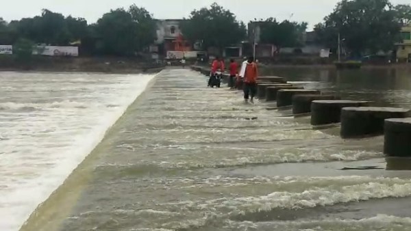 11 year Old Boy saved by Muhammad Ali from gadganga river khilchipur MP 11 year Old Boy saved by Muhammad Ali from gadganga river khilchipur MP
