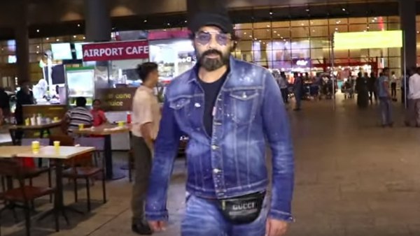एयरपोर्ट पर सामने आई बॉबी देओल की चौंकाने वाली तस्वीर