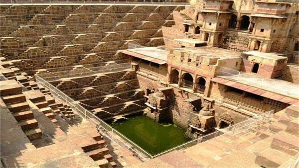 5. चांद बावड़ी, बांदीकुई दौसा- Chand Baori Abhaneri, Dausa