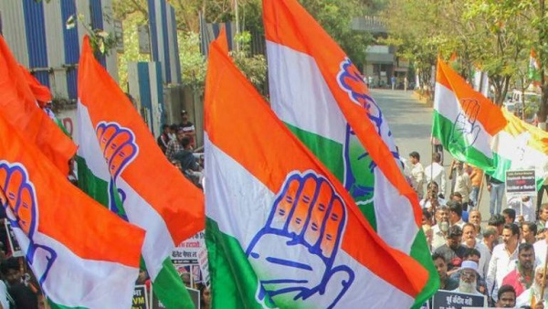 राजनीतिक विरासत को आगे बढ़ाने का किया फैसला