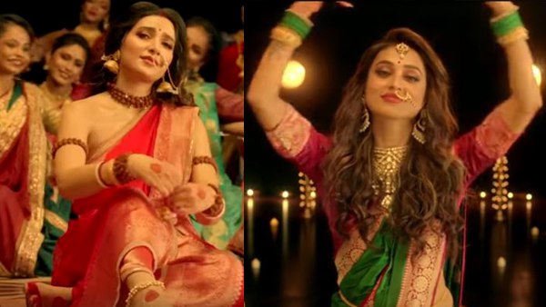 परंपरागत लुक में दोनों अभिनेत्रियों ने किया डांस