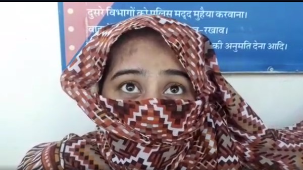 दिल्ली के उत्तम नगर से आईं सीकर