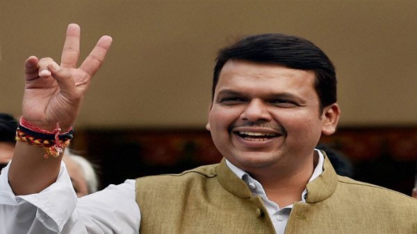 देवेंद्र फडणवीस के खिलाफ के नेतृत्व के खिलाफ नहीं चला उपक्रम