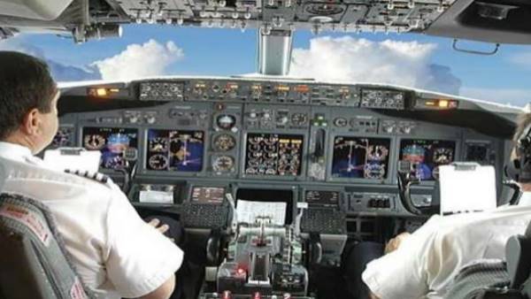 DGCA directs no person shall enter the cockpit, occupy the jump seat DGCA directs no person shall enter the cockpit, occupy the jump seat