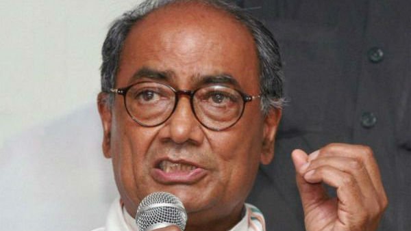 digvijay singh said decision has been taken under pressure from Prime Minister and Home Minister digvijay singh said decision has been taken under pressure from Prime Minister and Home Minister