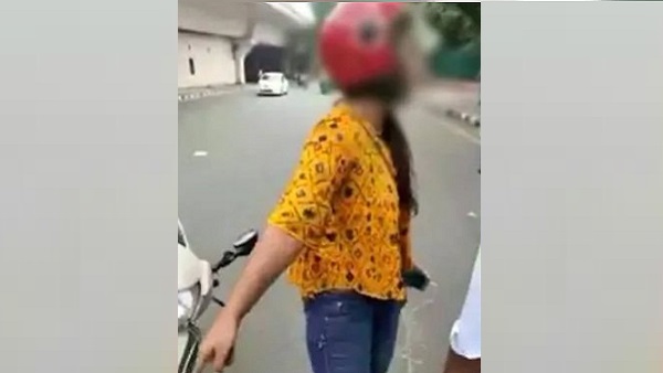 ट्रैफिक पुलिस के रोकने पर स्कूटी सवार युवती ने किया हंगामा