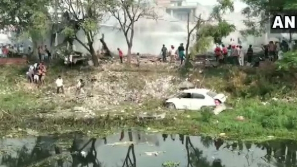 पटाखा फैक्ट्री में हुआ धमाका