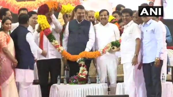 NCP leader and former Maharashtra minister Ganesh Naik joins BJP NCP leader and former Maharashtra minister Ganesh Naik joins BJP