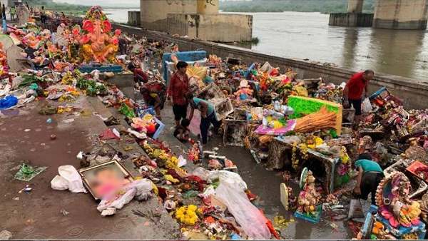 for-the-first-time-ganesha-idols-had-been-immersed-Sabarmati-river for-the-first-time-ganesha-idols-had-been-immersed-Sabarmati-river