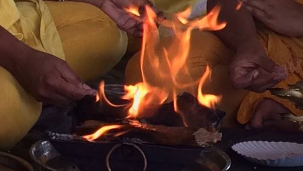 शरीर में सकारात्मक ऊर्जा का संचार होता है