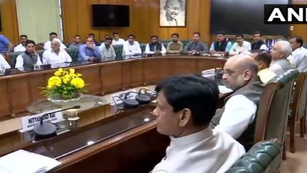 after scrapping of Article 370 HM Amit Shah meets 100 people from Jammu Kashmir after scrapping of Article 370 HM Amit Shah meets 100 people from Jammu Kashmir