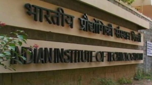 आईआईटी में एमटेक के लिए प्रति छात्र सात लाख रुपये का खर्च आता है