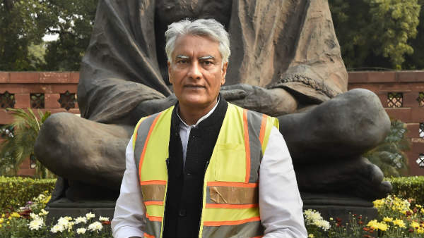 जाखड़ ने हार के बाद दिया था इस्तीफा