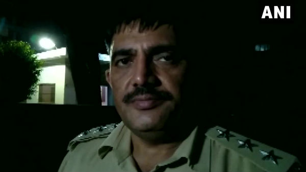 Haryana: सड़क हादसे में 10 की मौत, 1 की हालत गंभीर Haryana: सड़क हादसे में 10 की मौत, 1 की हालत गंभीर