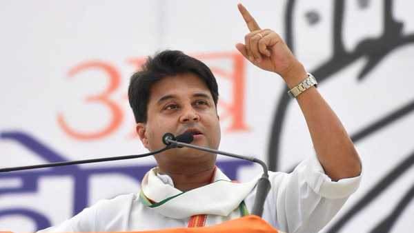 सीएम को दोनों पक्षों की बात सुननी चाहिए