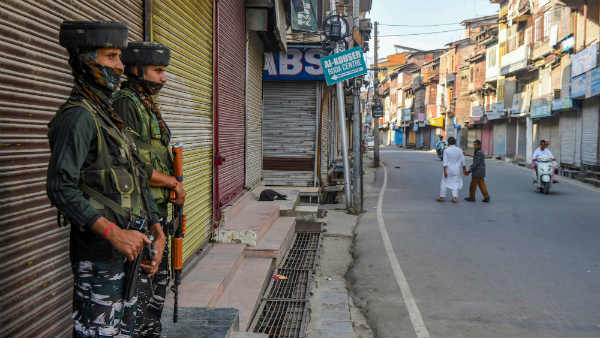 Postpaid Mobile Service Resume in Jammu and Kashmir After 70 Days of Article 370 Revoked Postpaid Mobile Service Resume in Jammu and Kashmir After 70 Days of Article 370 Revoked