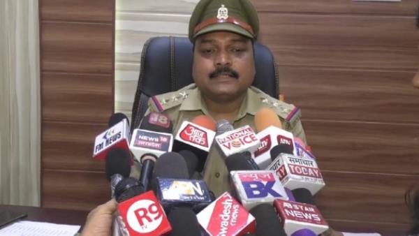 प्रभारी प्रिसिंपल ने की शिकायत