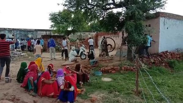 कविन से थे अवैध संबंध