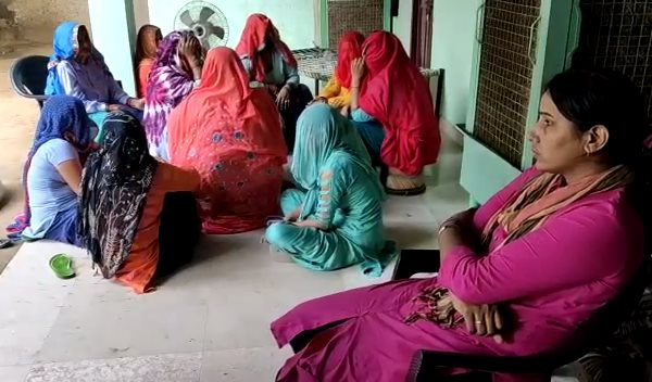 दो दिन से तलाश रहा था पूरा परिवार