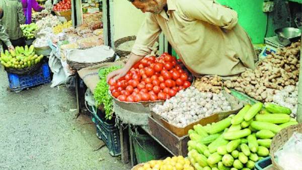 टमाटर की आवक घटी