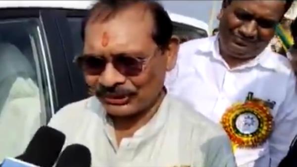 बैग में क्या था?