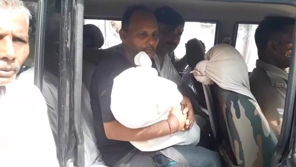 बच्चे की दादी ने पूछा कि पोता कहां है,वो टालमटोल करने लगी