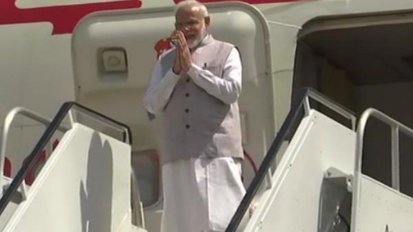 Pm Narendra Modi arrives at Houston in us,take part in howdy modi event Pm Narendra Modi arrives at Houston in us,take part in howdy modi event