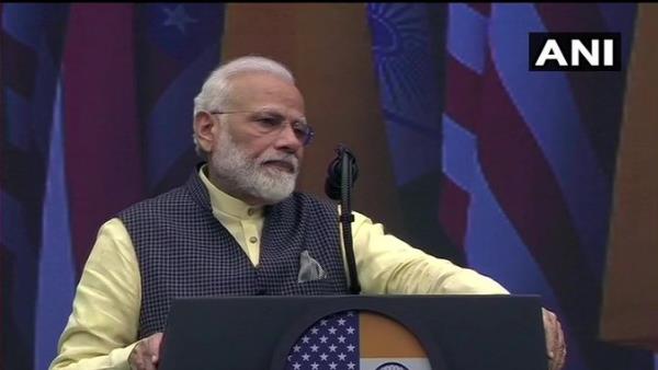 पीएम मोदी ने कहा, 'अबकी बार-ट्रंप सरकार'