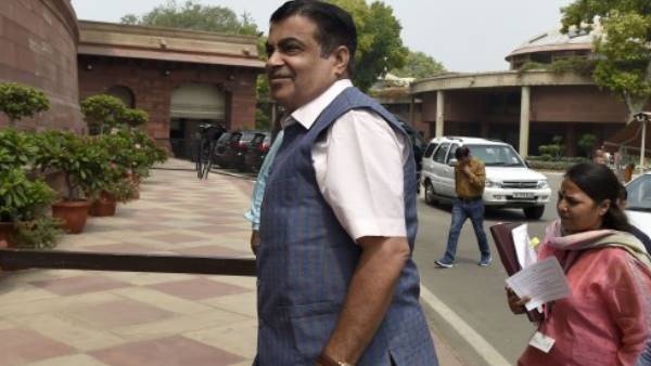 'राजस्व कमाना विचार नहीं'