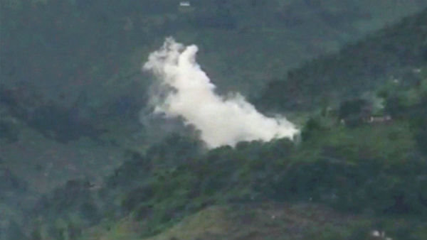 लगातार फायरिंग कर रही पाकिस्तानी सेना