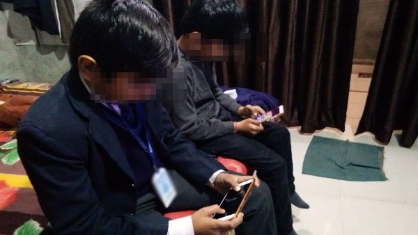 जब दबोच लिया मां का गला
