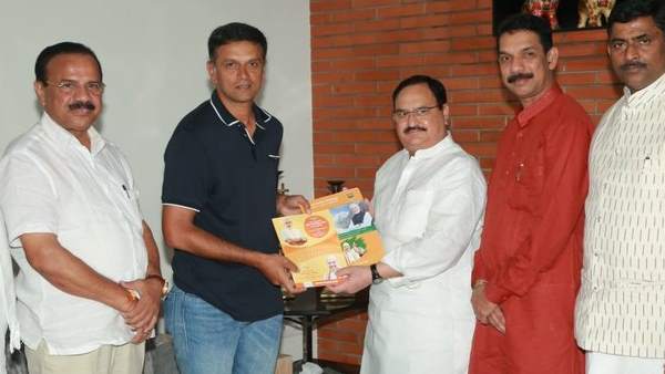 BJP Working President JP Nadda meets veteran cricketer Rahul Dravid in Bengaluru BJP Working President JP Nadda meets veteran cricketer Rahul Dravid in Bengaluru