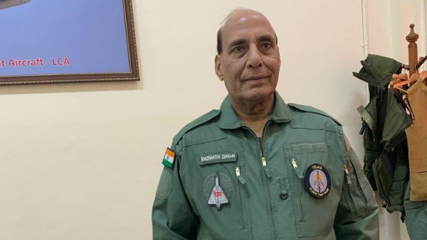 राजनाथ सिंह आज तेजस लड़ाकू विमान में भरेंगे उड़ान