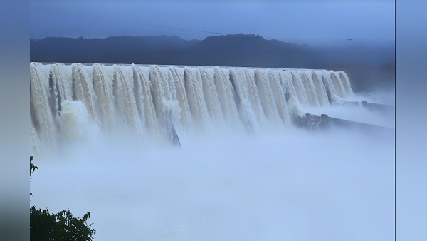 भरूच में नर्मदा खतरे के निशान से ऊपर