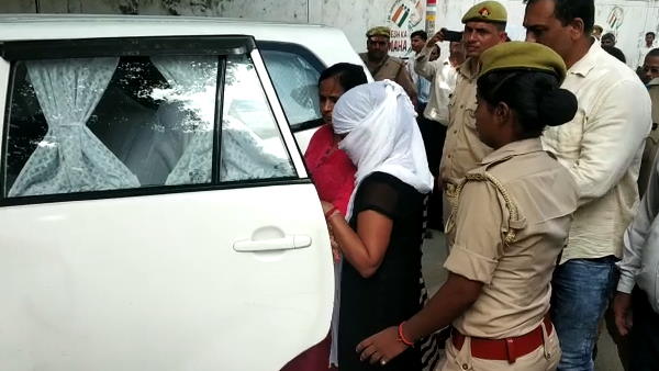 SIT stopped law student in the way to court SIT stopped law student in the way to court