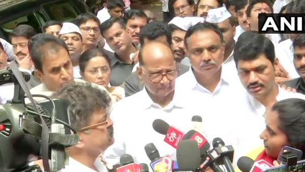 NCP Chief Sharad Pawar says I will not visit the Enforcement Directorate office for now NCP Chief Sharad Pawar says I will not visit the Enforcement Directorate office for now