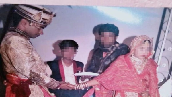 Sikar Girl found her husbands first marriage pictures and love letters Sikar Girl found her husbands first marriage pictures and love letters
