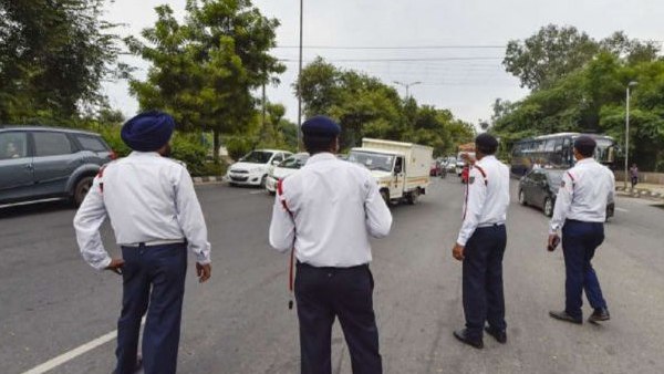 राजस्थान सरकार ने लिया सेंट्रल मोटर व्हीकल्स एक्ट के तहत लगने वाले जुर्माने को कम करने का निर्णय राजस्थान सरकार ने लिया सेंट्रल मोटर व्हीकल्स एक्ट के तहत लगने वाले जुर्माने को कम करने का निर्णय