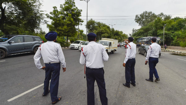 क्या कहना है ट्रैफिक पुलिस का