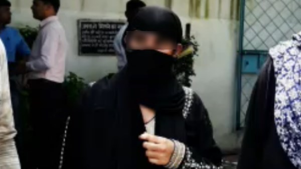 man gives triple talaq after wife refuses to make physical relation man gives triple talaq after wife refuses to make physical relation