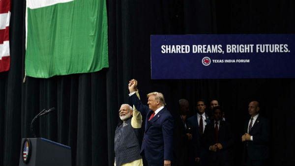 भारतीयों की रक्षा का वादा