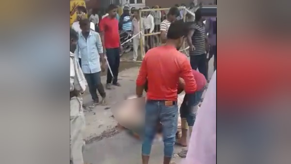 मृतक छात्राओं के पिता खुद वाहन चालक हैं