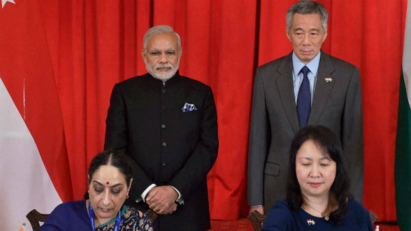 पाकिस्तान खुद करता है मानवाधिकार हनन