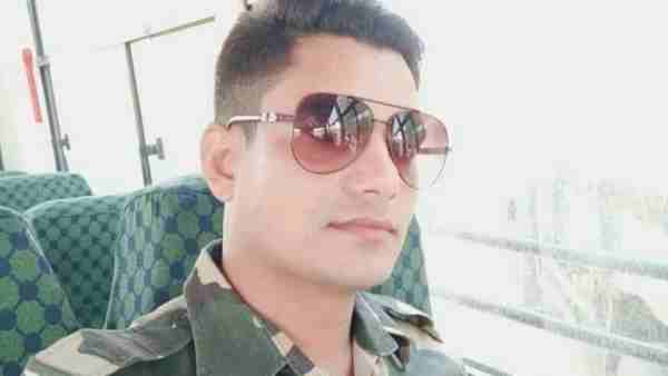 bsf jawans Vinod Kumar got martyred in an encounter in jammu kashmir bsf jawans Vinod Kumar got martyred in an encounter in jammu kashmir
